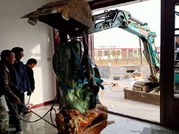 奇石搬運