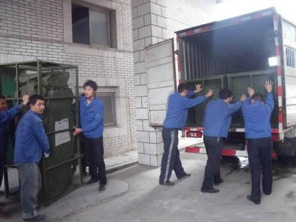 設備搬運